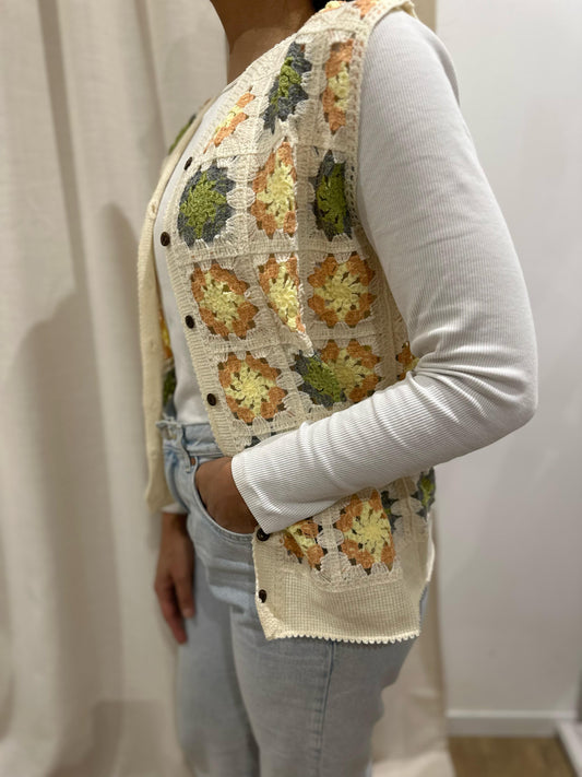 Veste Sia – Crochet fleuri